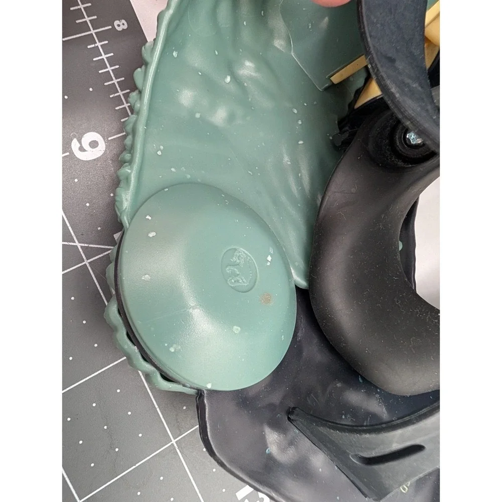 Jurassic‎ World Dominion Therizinosaurus Mask